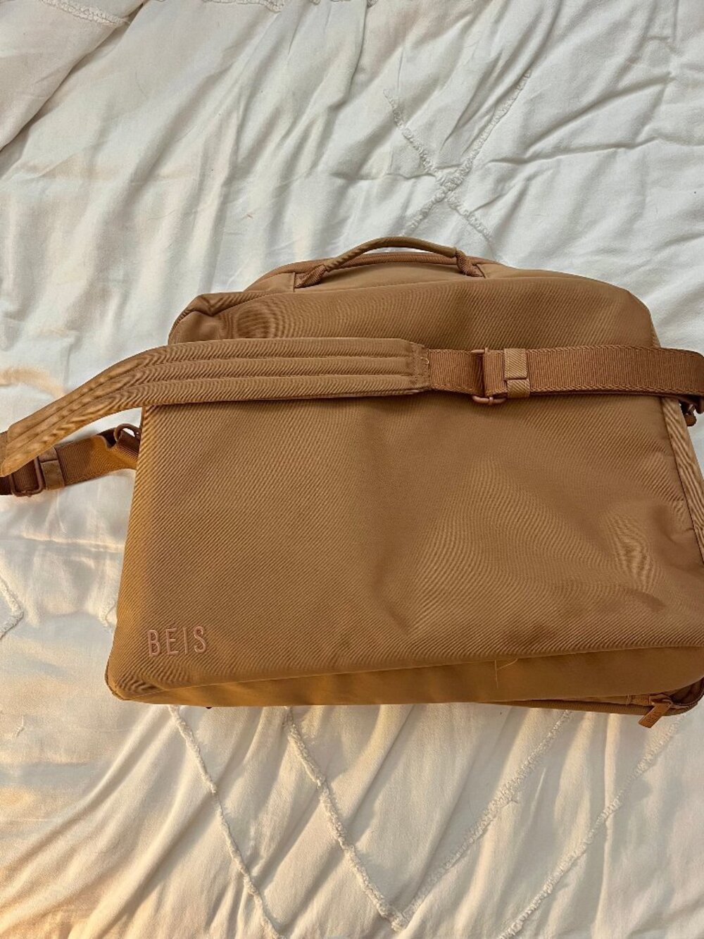 BÉIS The Hanging Duffle